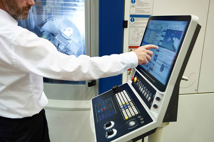 Maszyny CNC – jak zadbać o bezpieczeństwo podczas pracy