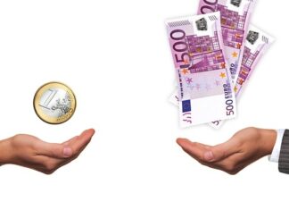 Czy wynagrodzenie z umowy zlecenia musi być wypłacane co miesiąc?